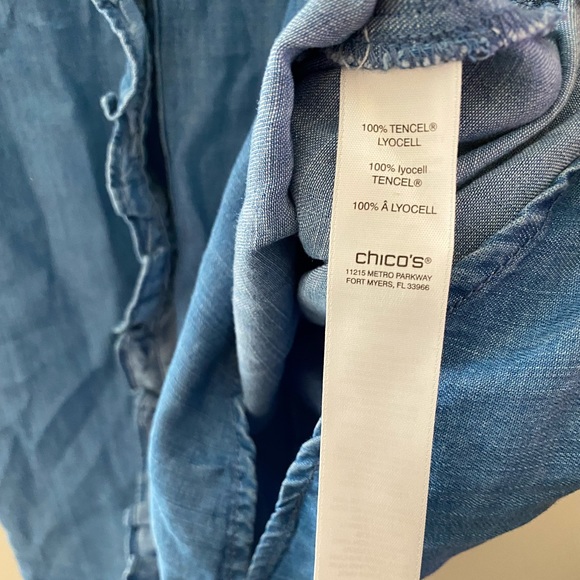 NWT Women’s Chico’s Denim Chambray Indigo Ruffle Sleeveless Shirt Size 1 - Picture 5 of 5